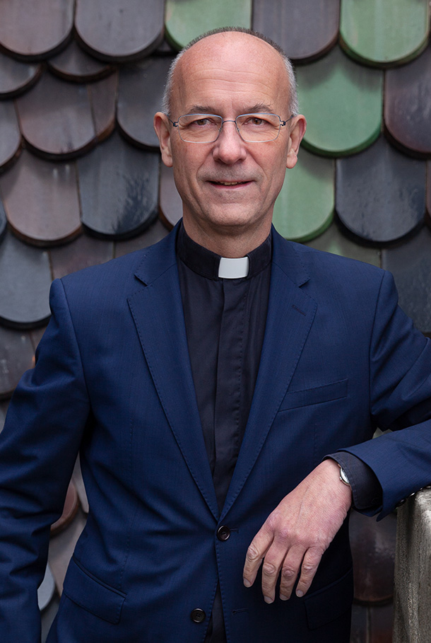 Mag. Toni FABER